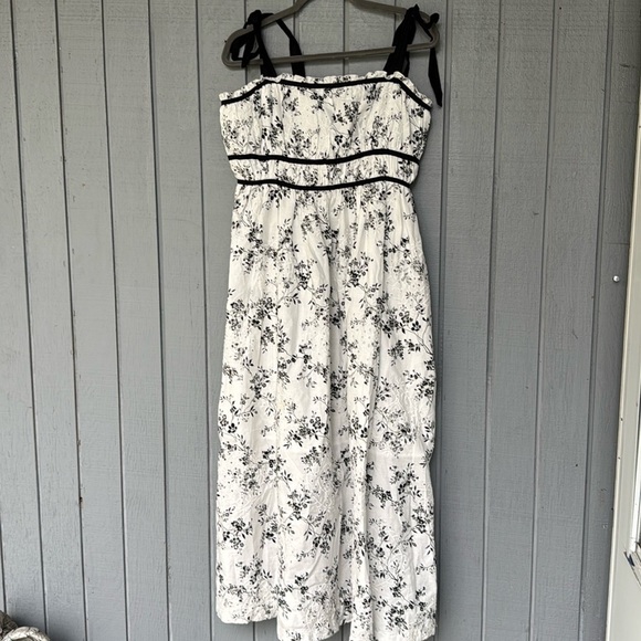 NWT Floral Maxi Dress Size L Forever 22 - Picture 1 of 9